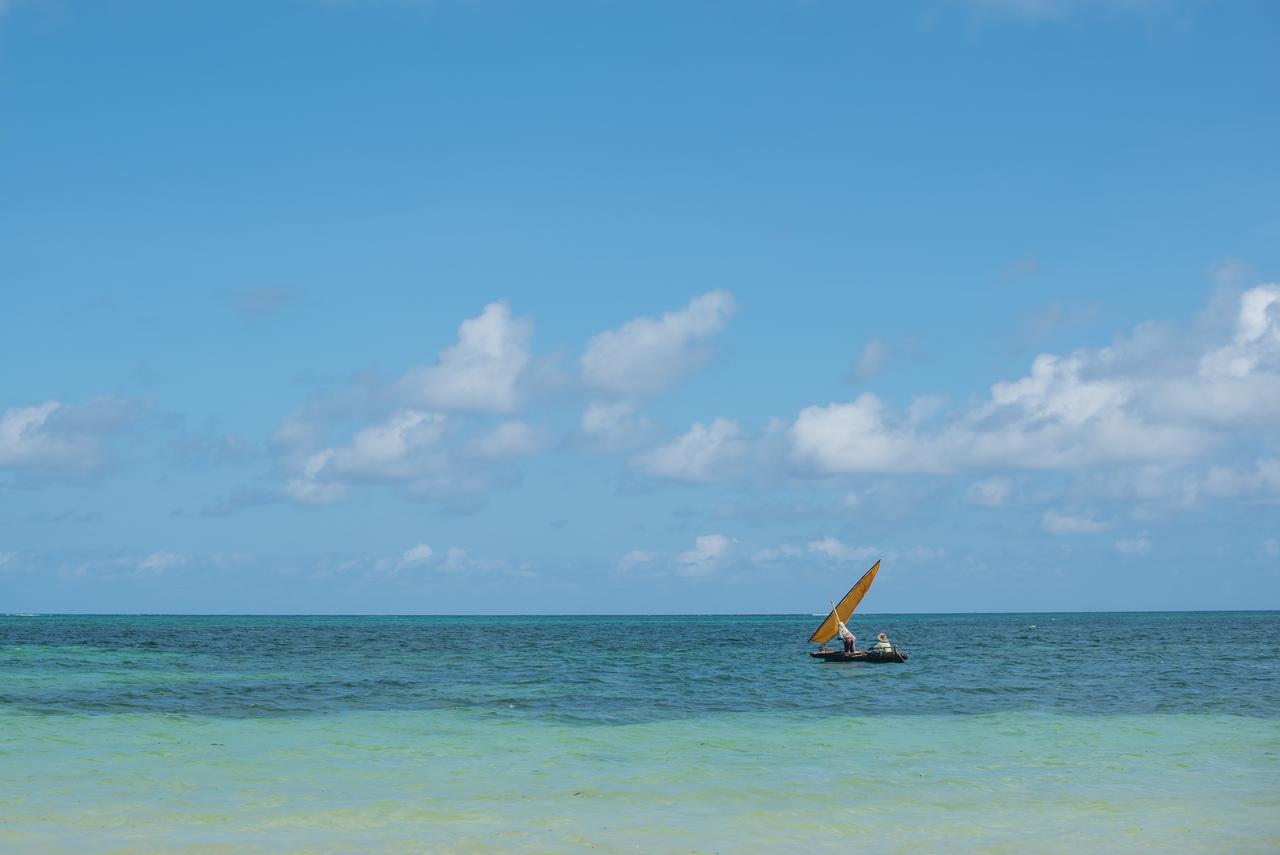 Soul Breeze Backpackers Diani Hostel Diani Beach Ngoại thất bức ảnh