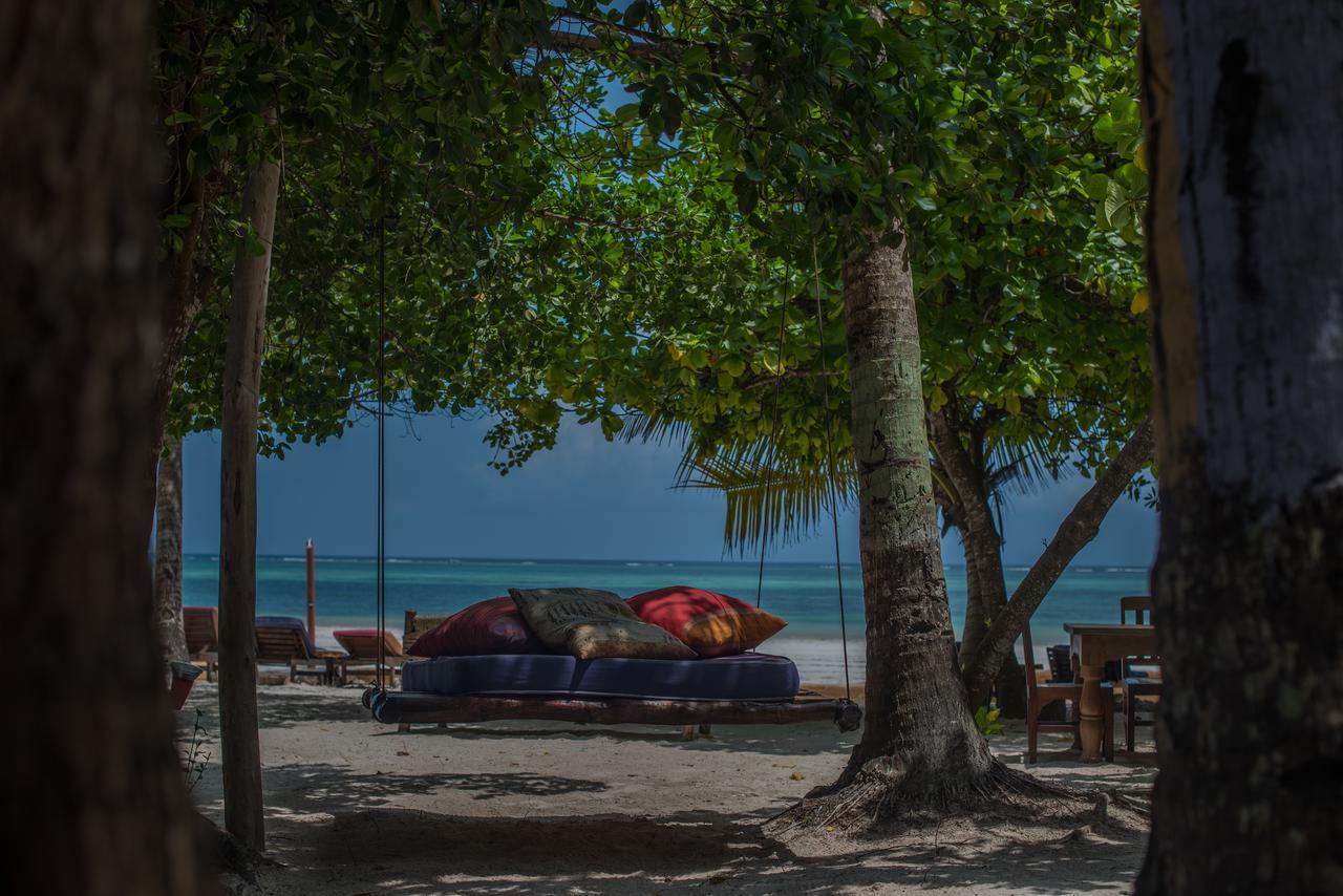 Soul Breeze Backpackers Diani Hostel Diani Beach Ngoại thất bức ảnh