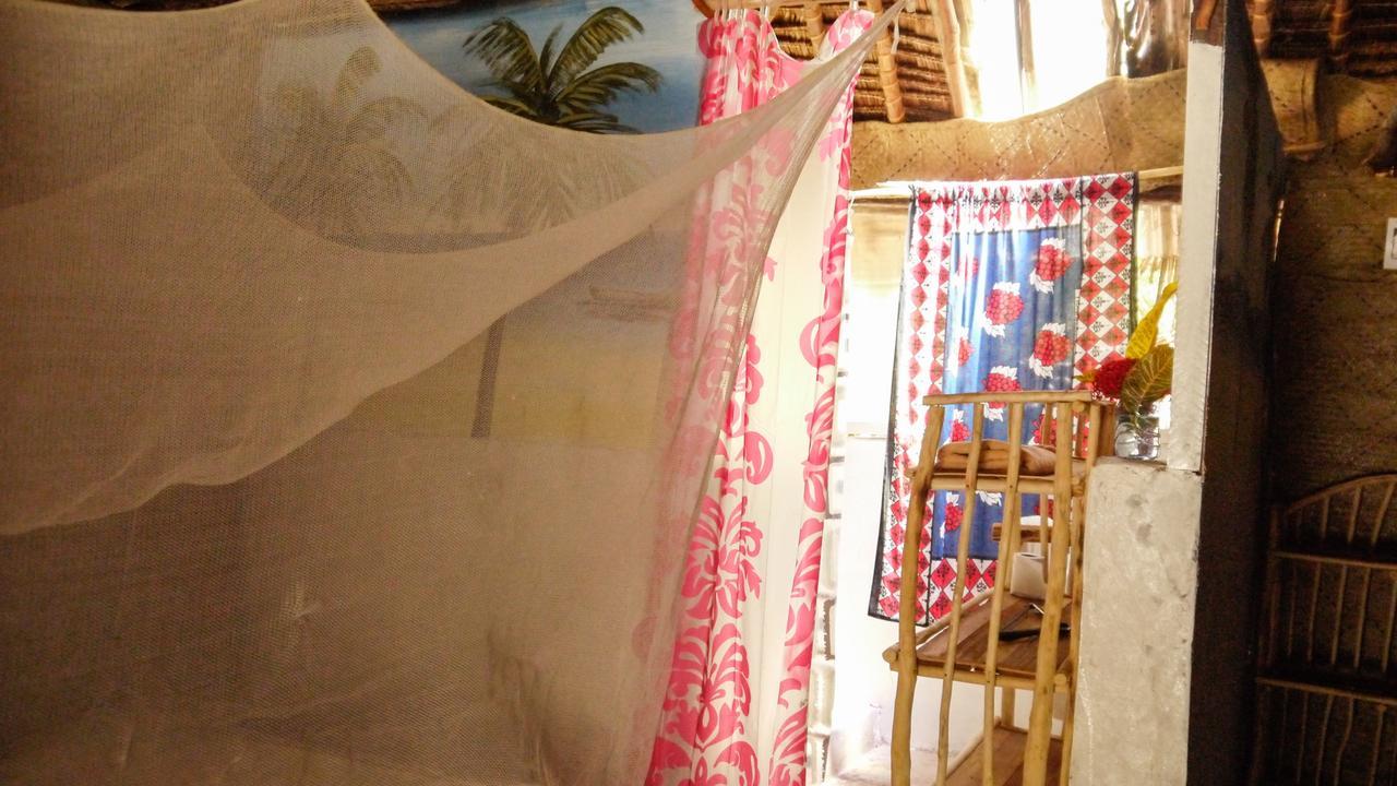 Soul Breeze Backpackers Diani Hostel Diani Beach Ngoại thất bức ảnh