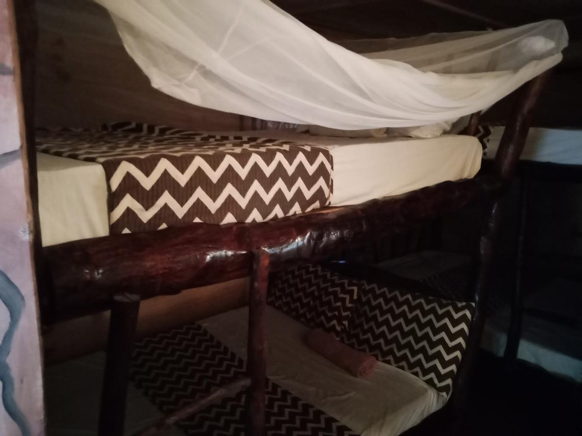 Soul Breeze Backpackers Diani Hostel Diani Beach Ngoại thất bức ảnh