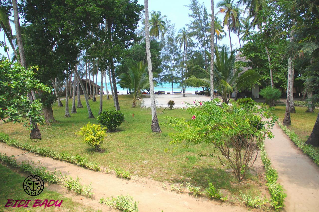 Soul Breeze Backpackers Diani Hostel Diani Beach Ngoại thất bức ảnh